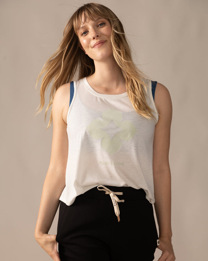 Women wearing the Rose Boreal More Joy Tank top - Natural White / Femme qui porte la Camisole Joie de Vivre de Rose Boreal - Blanc Naturel