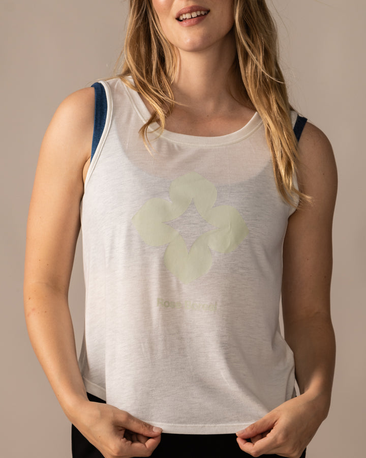 Women wearing the Rose Boreal More Joy Tank top - Natural White / Femme qui porte la Camisole Joie de Vivre de Rose Boreal - Blanc Naturel