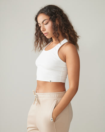 Women wearing the Rose Boreal Mile-End Tank Top - Natural White / Femme qui porte la camisole Mile-End de Rose Boreal - Blanc Naturel.