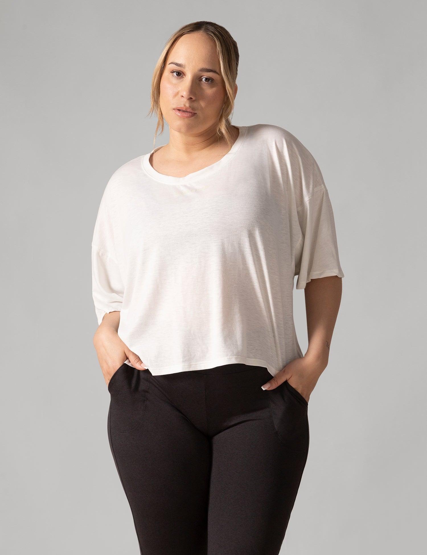 Rose Boreal - T-Shirt - Easy Flow T-Shirt - Natural White