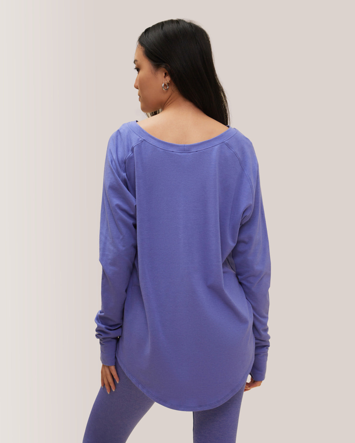 Cozy Long Sleeve Shirt in Iris
 / Chandail Confo - Iris